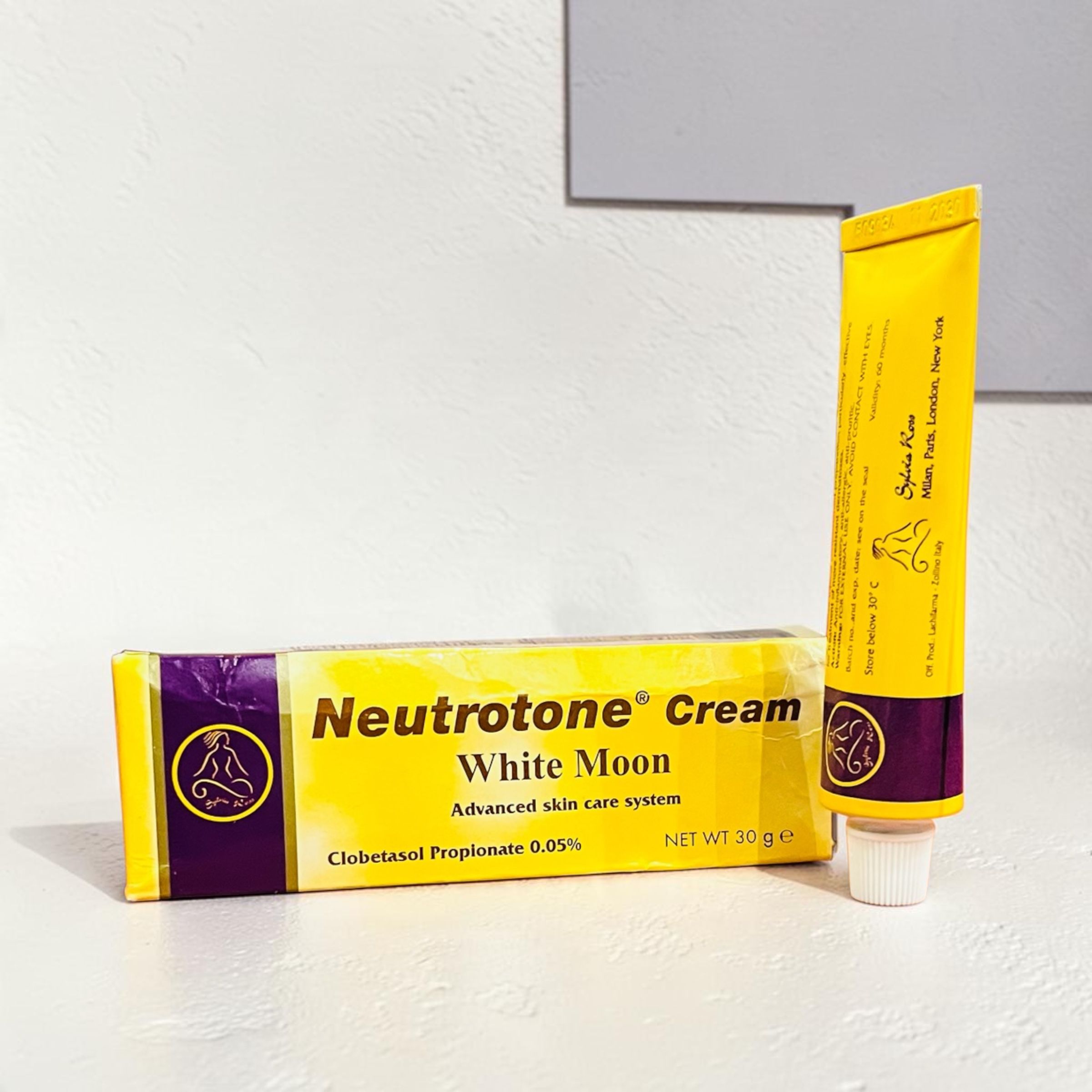 NEUTROTONE CREAM WHITE MOON 30G
